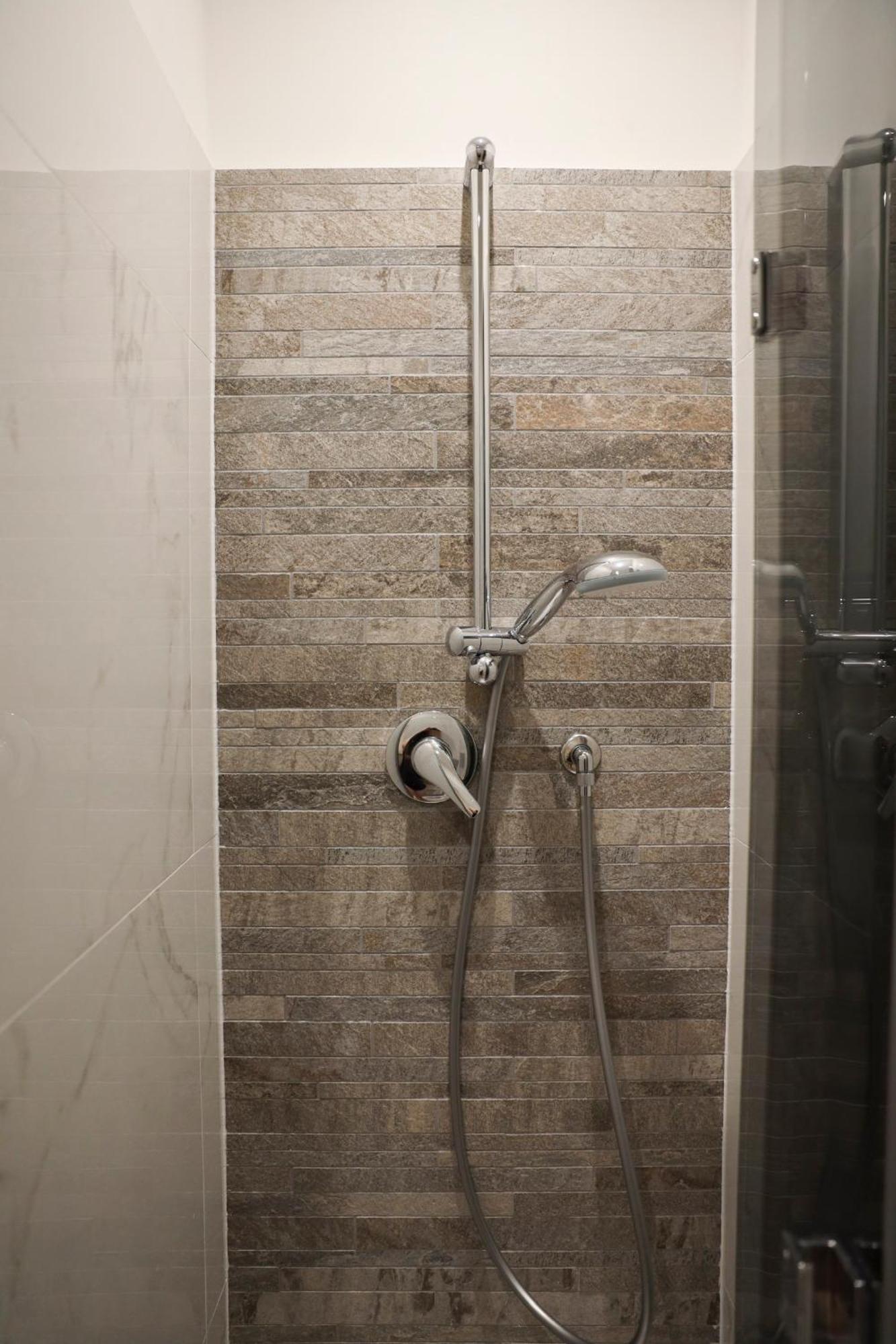 شقة Urban Corner House بولونيا المظهر الخارجي الصورة